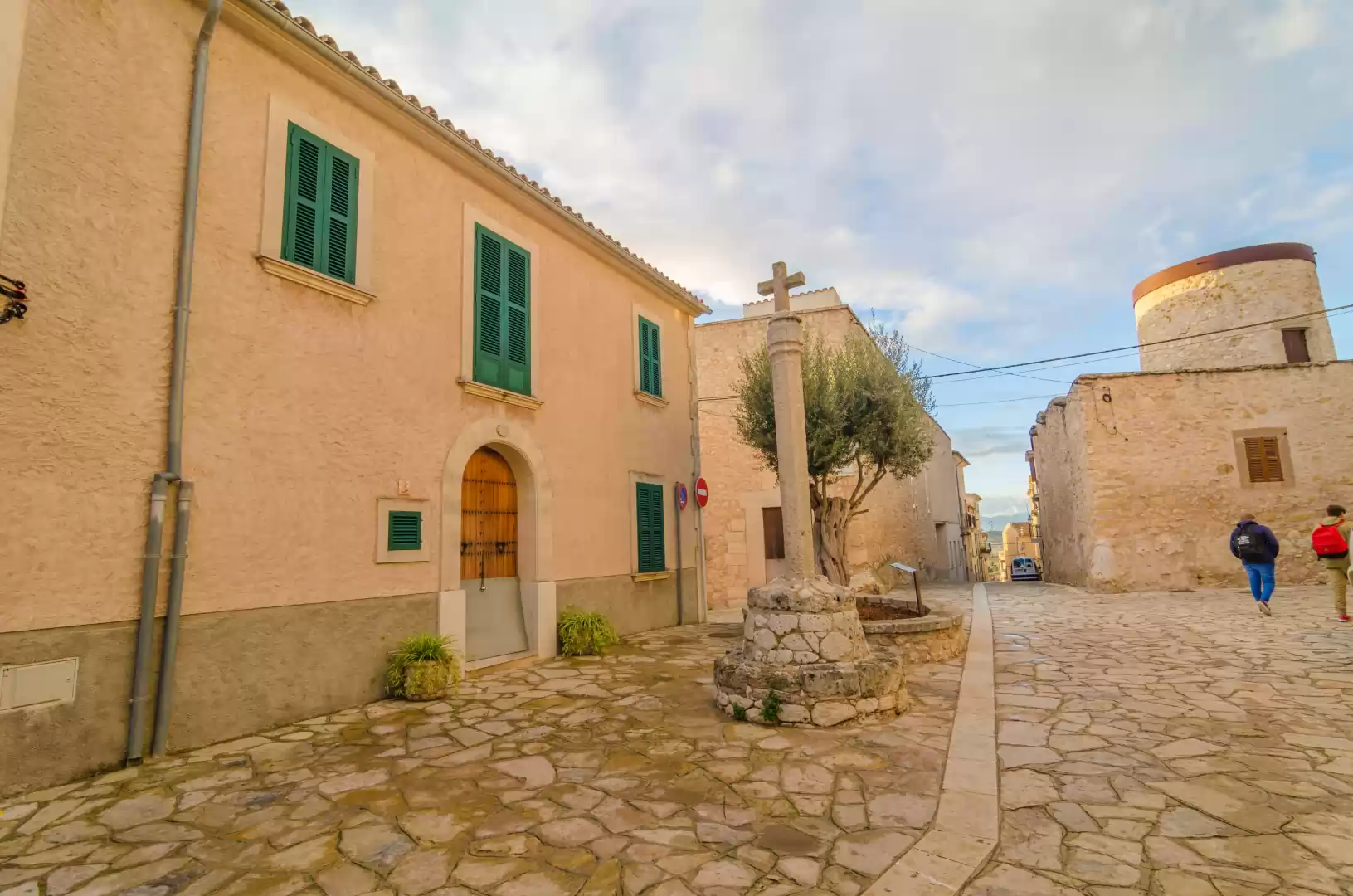 Plaça de les Tres Creus, Mallorca